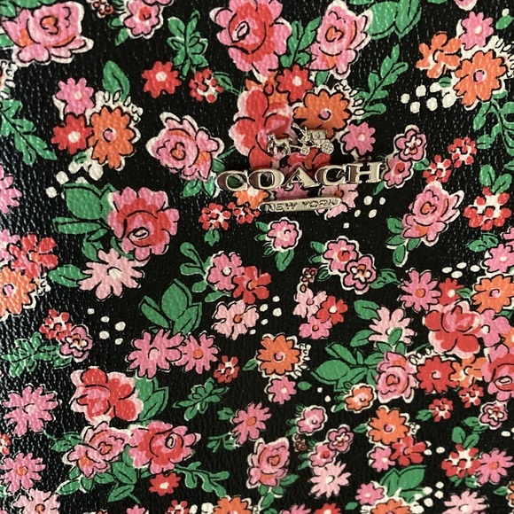 Coach Red Reversible Floral Tote Bag with insert pouch - Picture 3 of 9